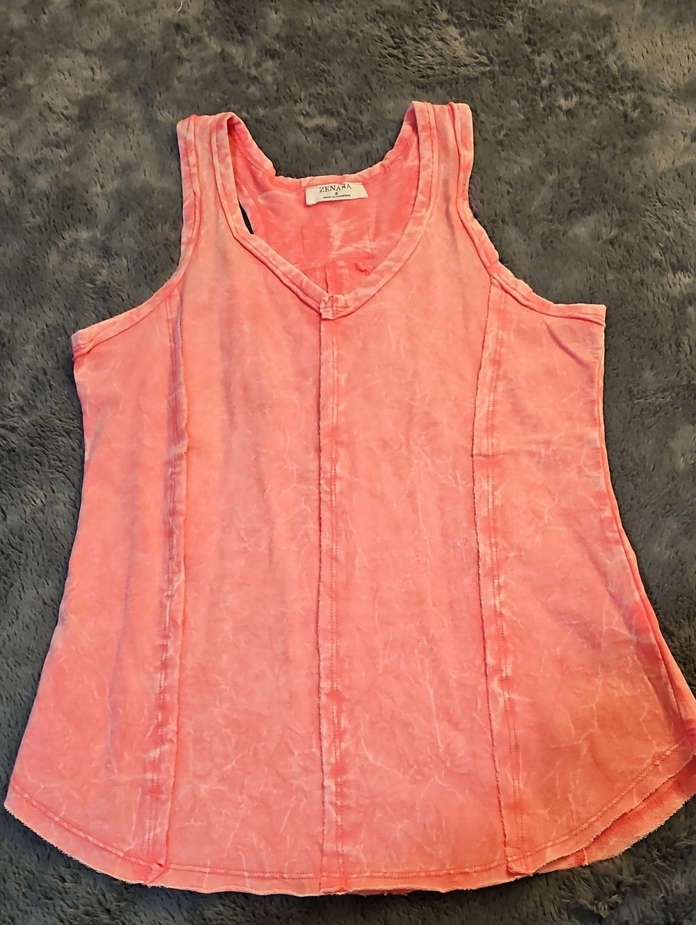 Zenana Pink Sleeveless V‑Neck Tank Top NWOT